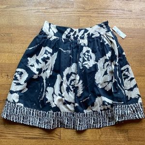 St John’s Bay floral skirt size 6 NWT